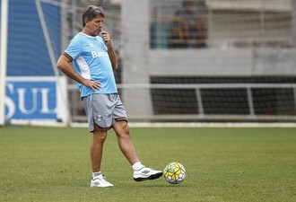 Conversas de Renato com o grupo marcam treino do Grêmio no sábado