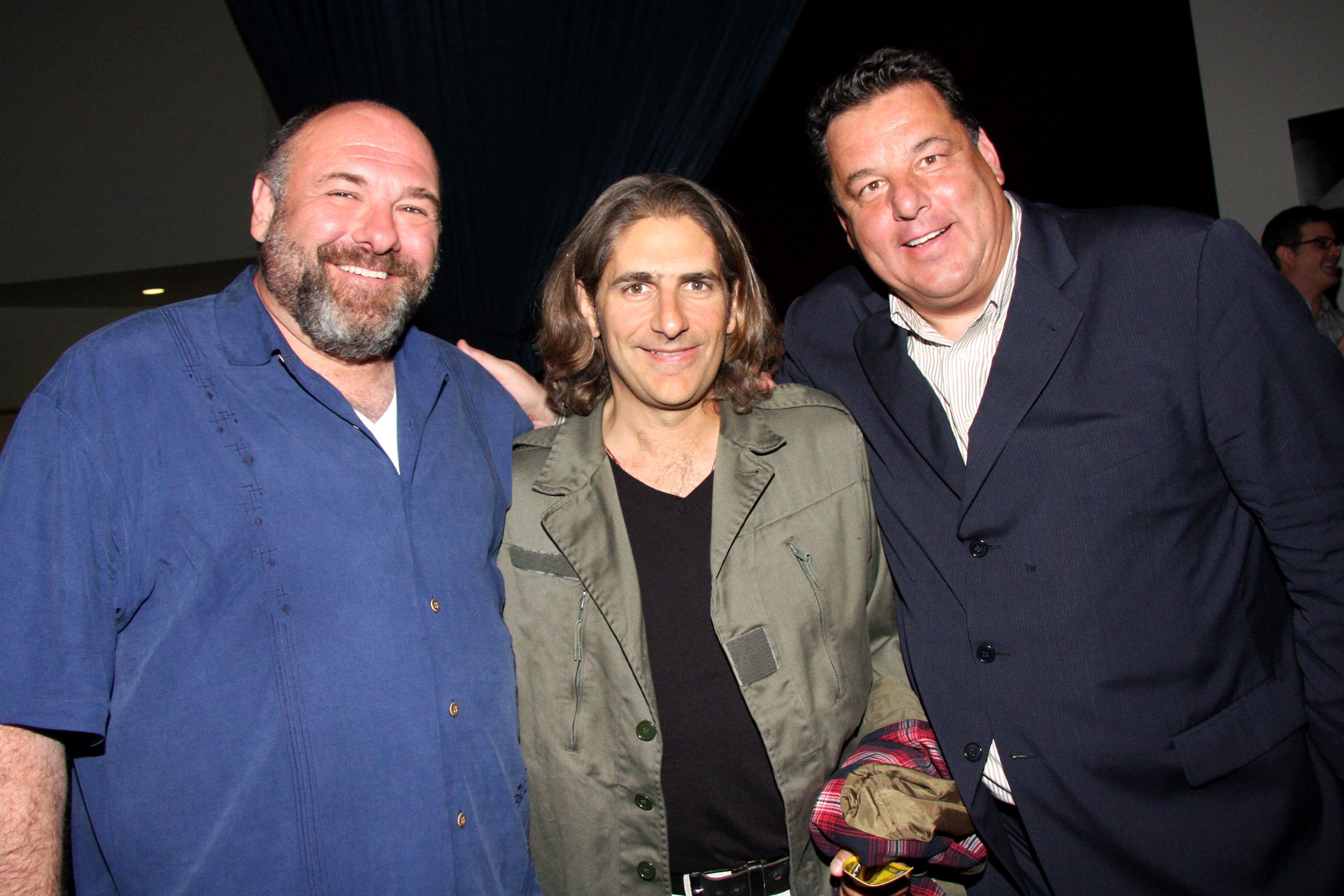 HOLLYWOOD, CA - MAY 20:  (L-R) Actors James Gandolfini, Michael Imperioli and Steve Schirripa attend the "Nicky Deuce" Los Angeles premiere after party held at ArcLight Hollywood on May 20, 2013 in Hollywood, California.  (Photo by Tommaso Boddi/WireImage (Foto: WireImage)