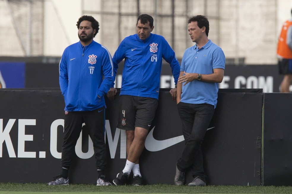 Corinthians x Fluminense: Diniz já foi pivô de pênalti polêmico pelo Timão e jogou com Romário no Flu