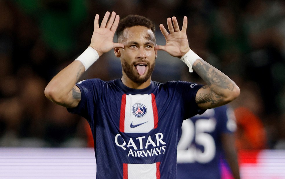 Comemorao de Neymar rendeu carto amarelo em Maccabi Haifa x PSG  Foto: Nir Keidar/Soccrates/Getty Images