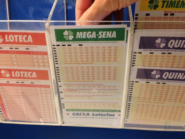 Jogos de jovem que ganhou na quina e quadra no mesmo bolão da Mega da  Virada foram escolhidos por máquina, diz sócio de lotérica, Paraná