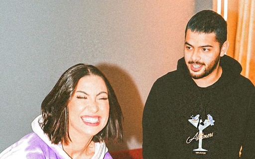 Bianca Andrade E Pedro Sampaio Posam No Estudio Do Dj E Empolgam Fas Quem Quem News