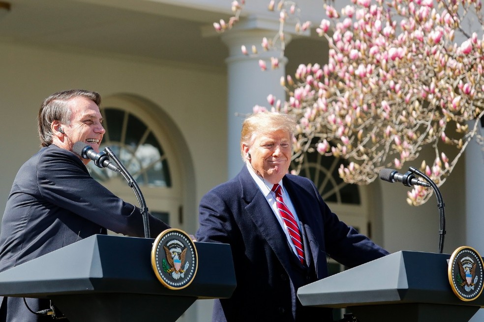O presidente Jair Bolsonaro e o presidente dos EUA, Donald Trump, durante pronunciamento na Casa Branca â Foto: Isac NÃ³brega/PR