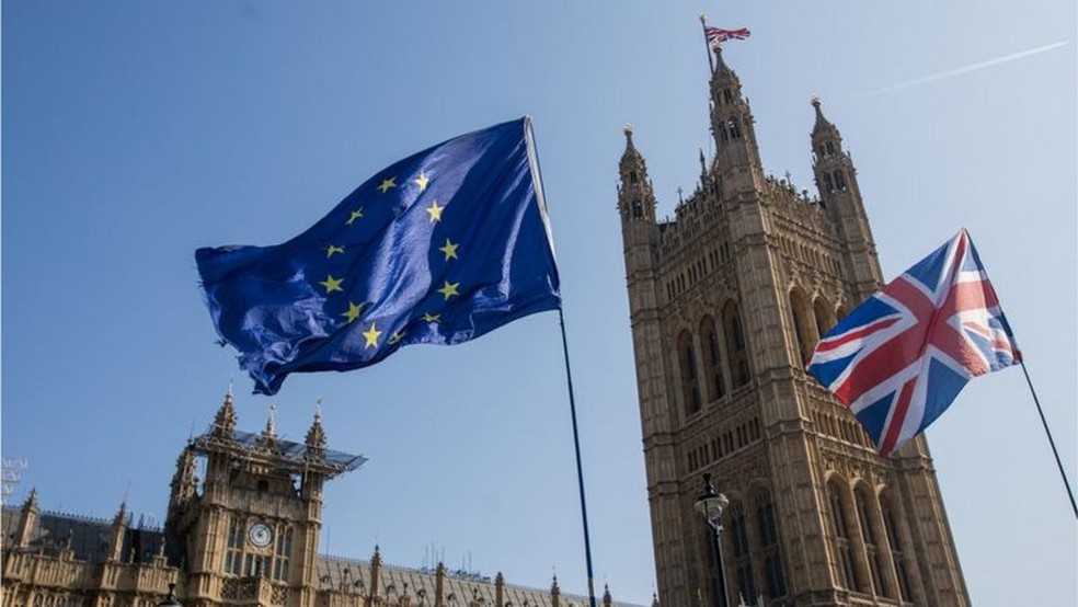 Quase um ano após a saída do Reino Unido da UE, o chamado Brexit, os dois lados fecharam um acordo — Foto: Getty Images via BBC