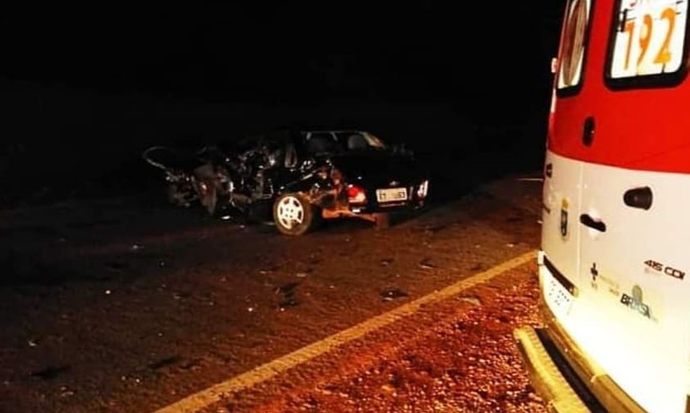 Mulher morreu em acidente na Rodovia Eduardo Saigh, entre Itapeva e Itaberá (SP) — Foto: Jornal Regional Notícias/Divulgação