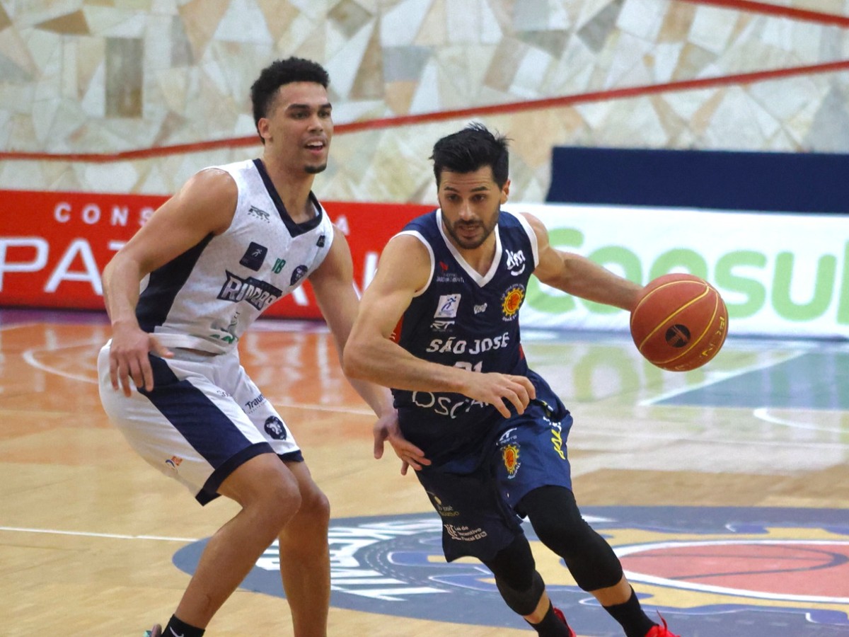 s-o-jos-basketball-fecha-2022-com-vit-ria-sobre-rio-claro-e-encerra