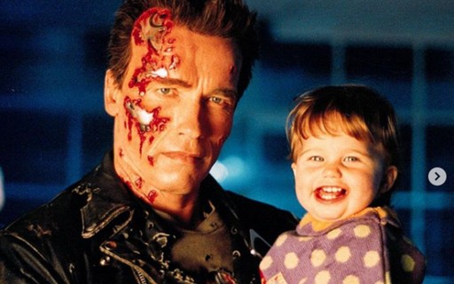 Filha De Schwarzenegger Resgata Fotos Crianca E Adolescente Em Set De O Exterminador Do Futuro Monet Filmes