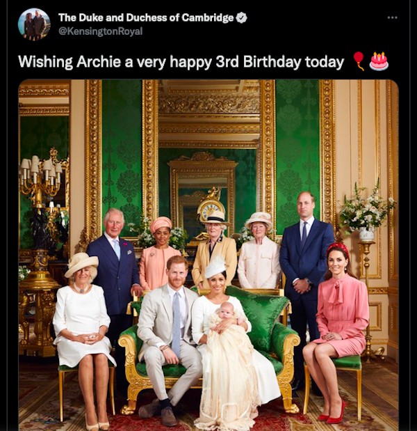 O post na conta oficial do Príncipe William e da duquesa Kate Middlton no Twitter com os parabéns para o sobrinho, Archie, filho do Príncipe Harry e da atriz e duquesa Meghan Markle (Foto: Twitter)