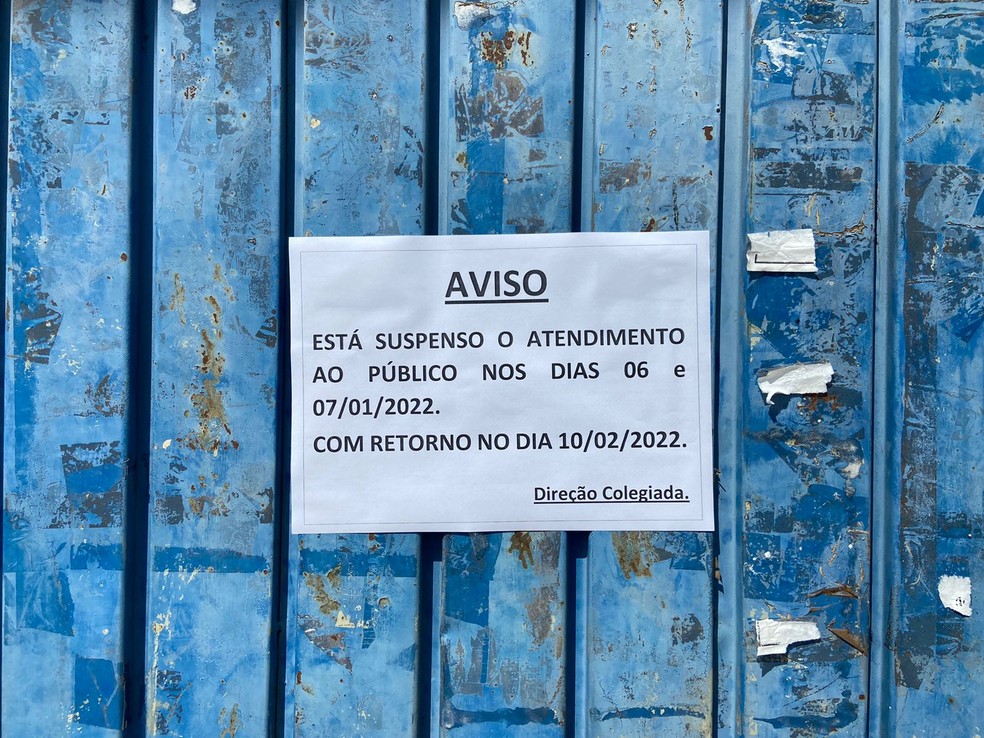 Devido à ocorrência, as aulas na unidade escolar foram suspensas.  — Foto: Lucas Lélis/TV Morena