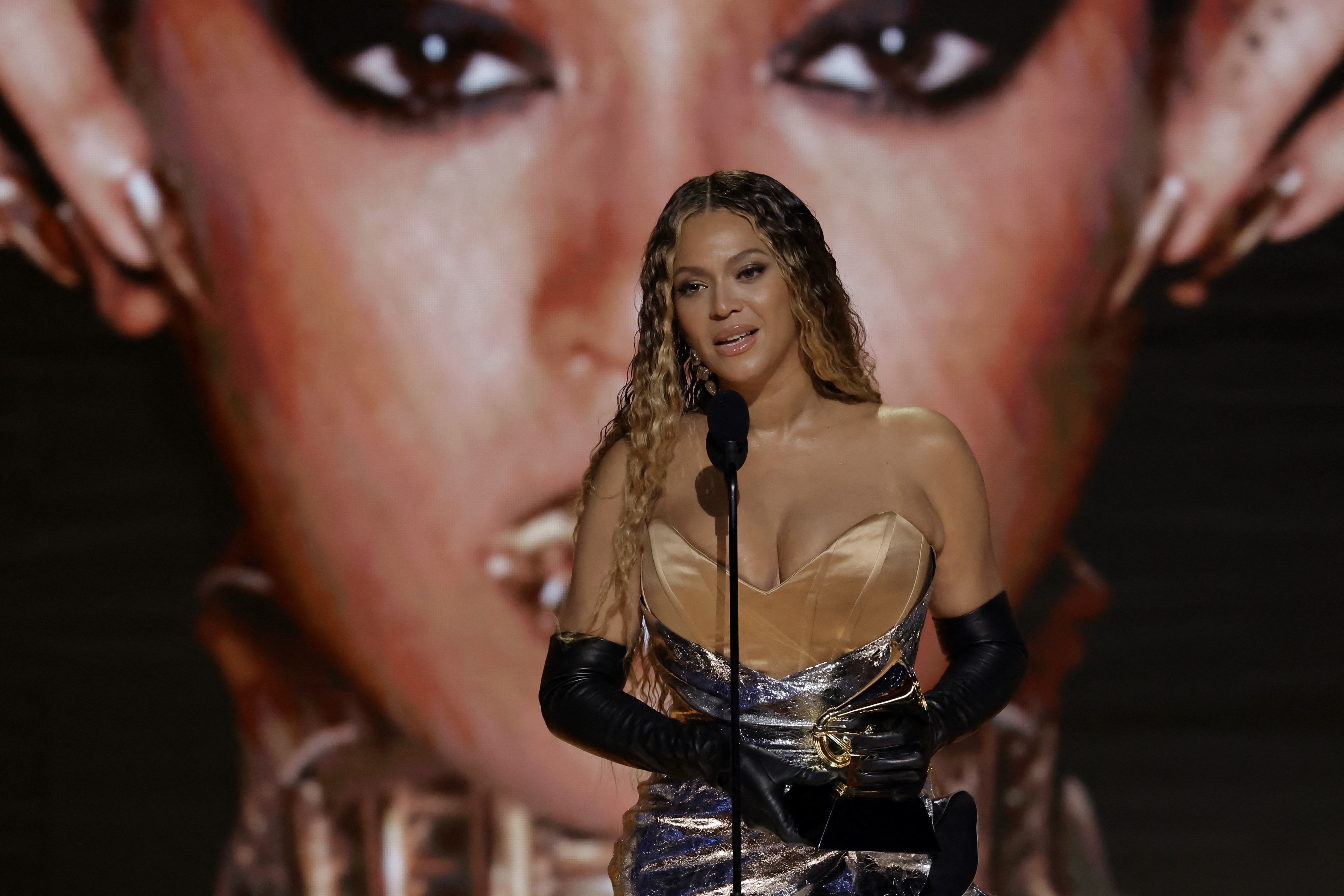 Beyoncé se torna a pessoa com mais Grammys na história da premiação