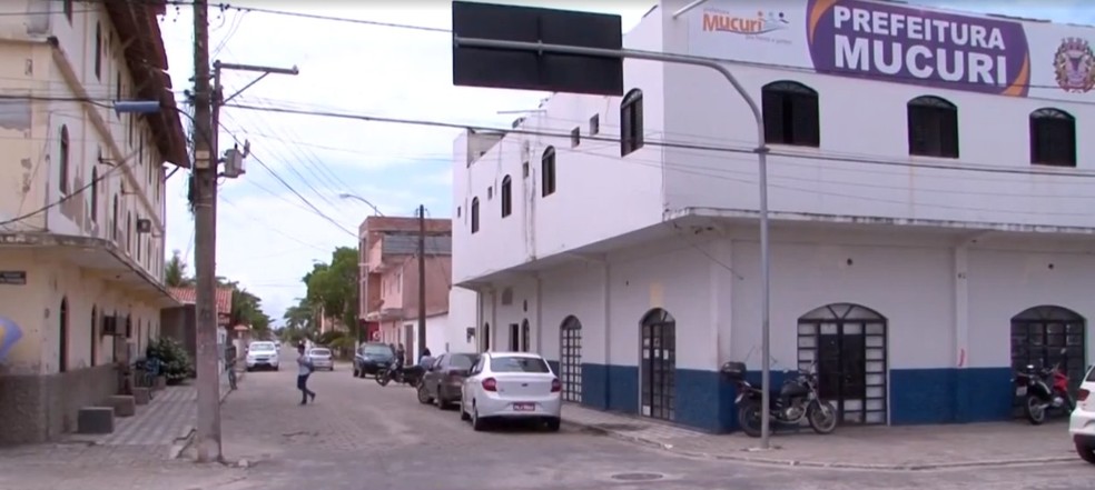Prefeitura e Câmara de Vereadores de Mucuri suspendem atendimentos ao público após aumento de casos na cidade — Foto: Reprodução / TV Santa Cruz