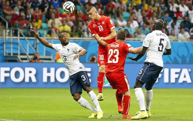 Evra Xhaka Suíça x França (Foto: EFE)