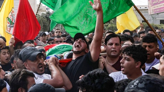 Nova geração de combatentes palestinos rejeita vínculos com facções e se articula nas redes sociais