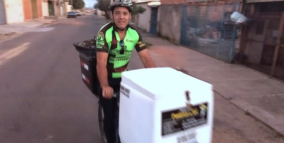 Ciclista saiu de São Carlos para viagem de aproximadamente um ano — Foto: Arquivo pessoal