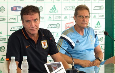 Cuca e Osvaldo de Oliveira Coletiva Palmeiras (Foto: Mister Shadow / Agência Estado)
