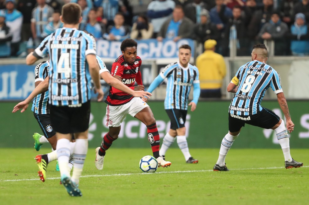 Vitinho, que estreou contra o GrÃªmio, serÃ¡ inscrito na Libertadores pelo Flamengo (Foto: Gilvan de Souza/Flamengo)