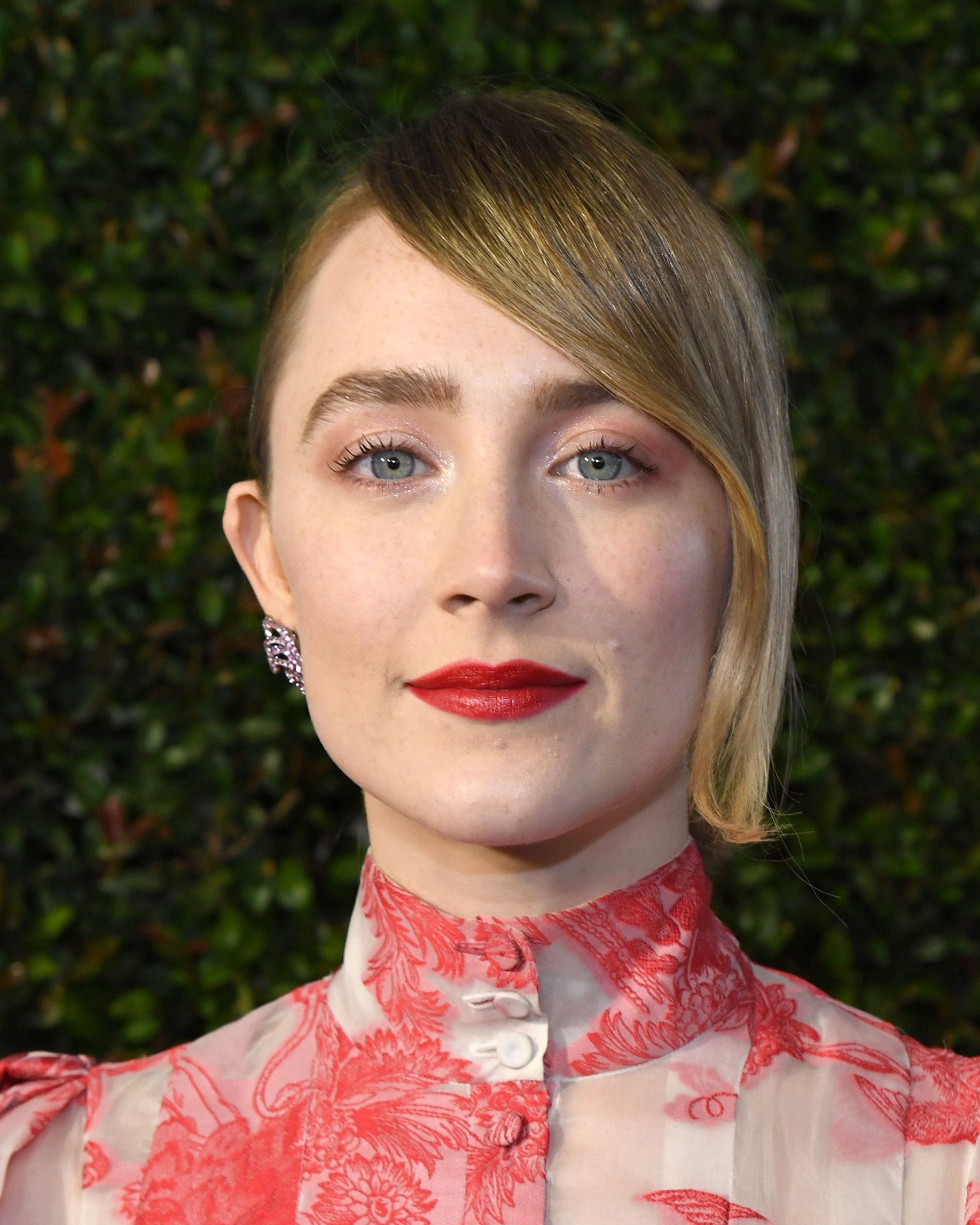 Saoirse Ronan Fakes