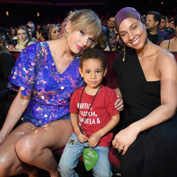 Taylor Swift faz amizade com Genesis, filho de Alicia Keys (Foto: Reprodução/Instagram)