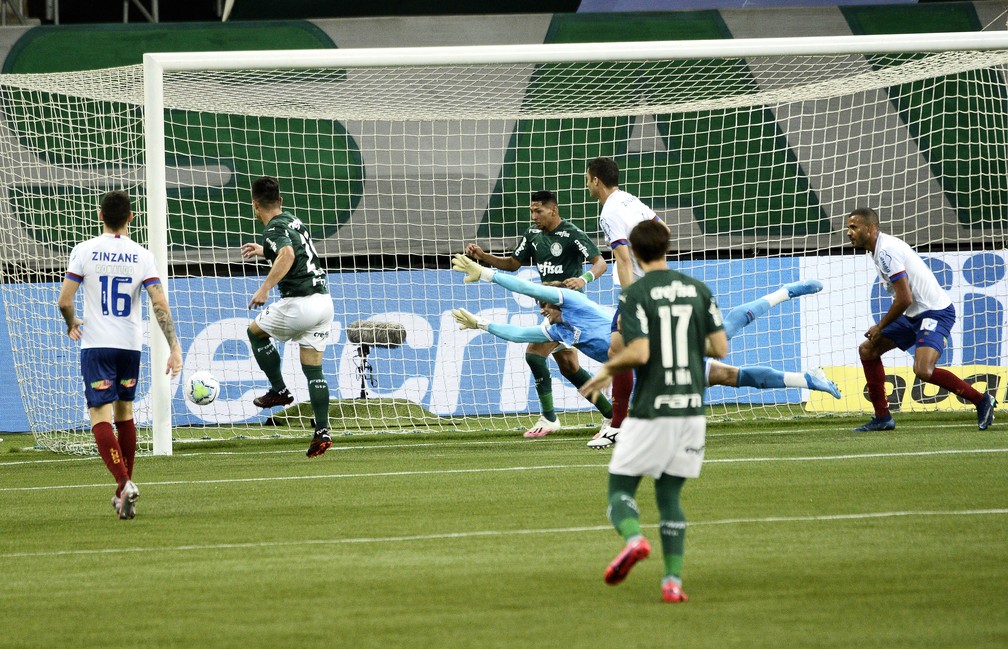 Atuações: Palmeiras controla o jogo com eficiência no ataque e segurança de Weverton