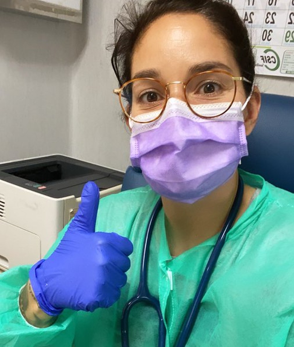 Jogadora Do Betis Feminino Volta A Medicina Para Ajudar Na Luta Contra O Coronavirus Futebol Internacional Ge