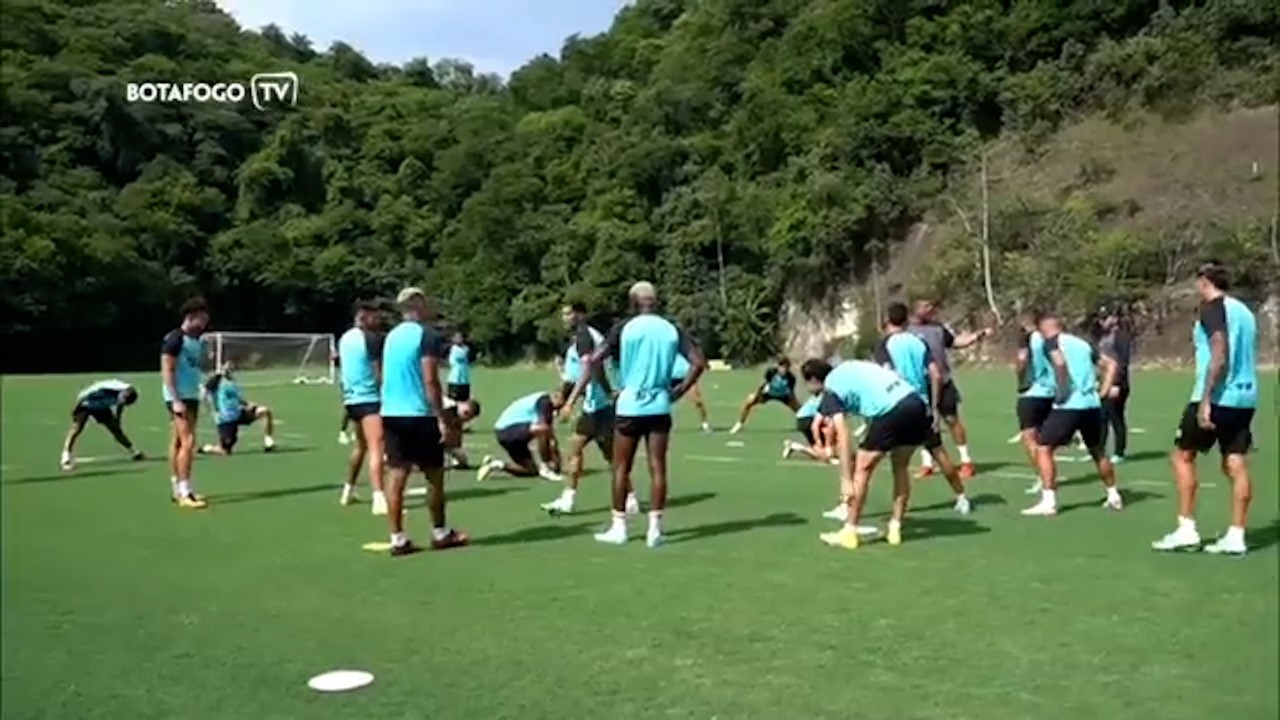 Botafogo volta aos treinos após dois dias de descanso