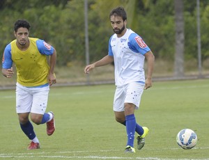 Sem revelar escalação, Luxa relaciona três novidades para jogo contra Goiás