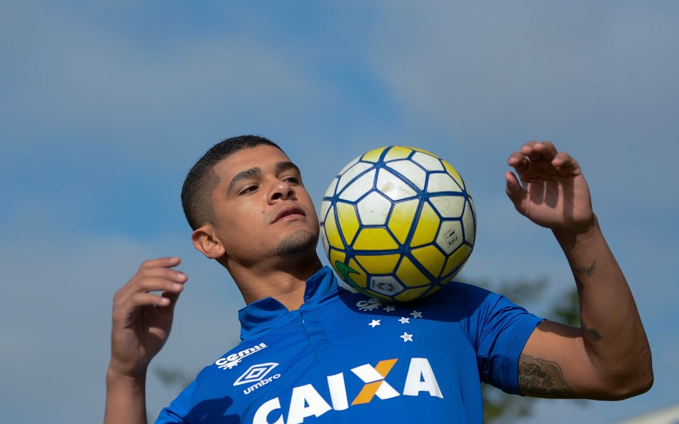 Cruzeiro recebe ordem de pagamento por dívida na Fifa e vai ao ...