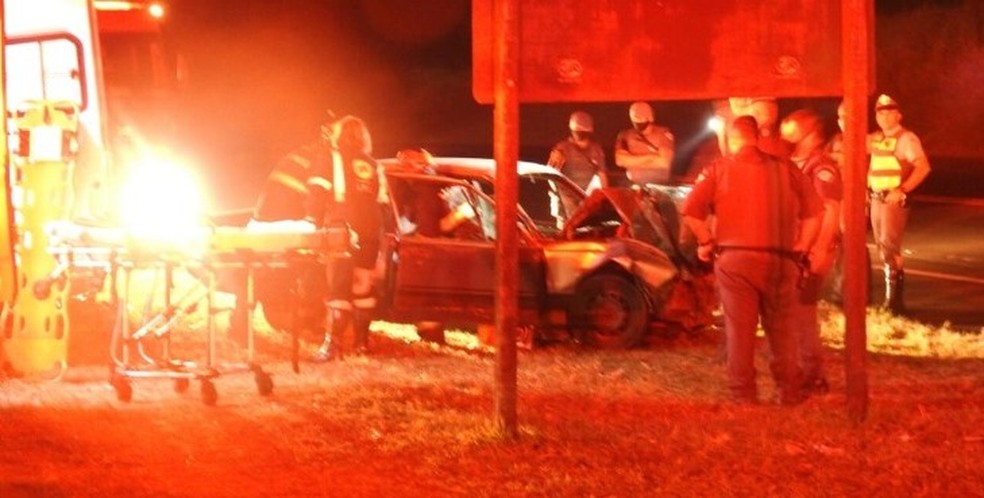 Acidente na SP-215 deixou três mortos e um ferido em São Carlos — Foto: A Cidade ON/SãoCarlos