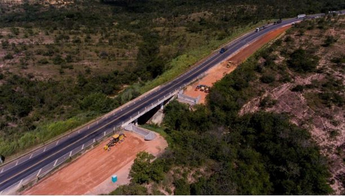 Trânsito na BR-135 será parcialmente interditado para içamento de vigas