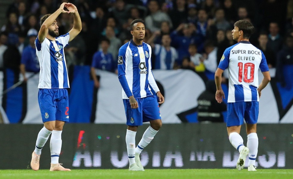 Porto está muito perto das oitavas — Foto: Site oficial do Porto