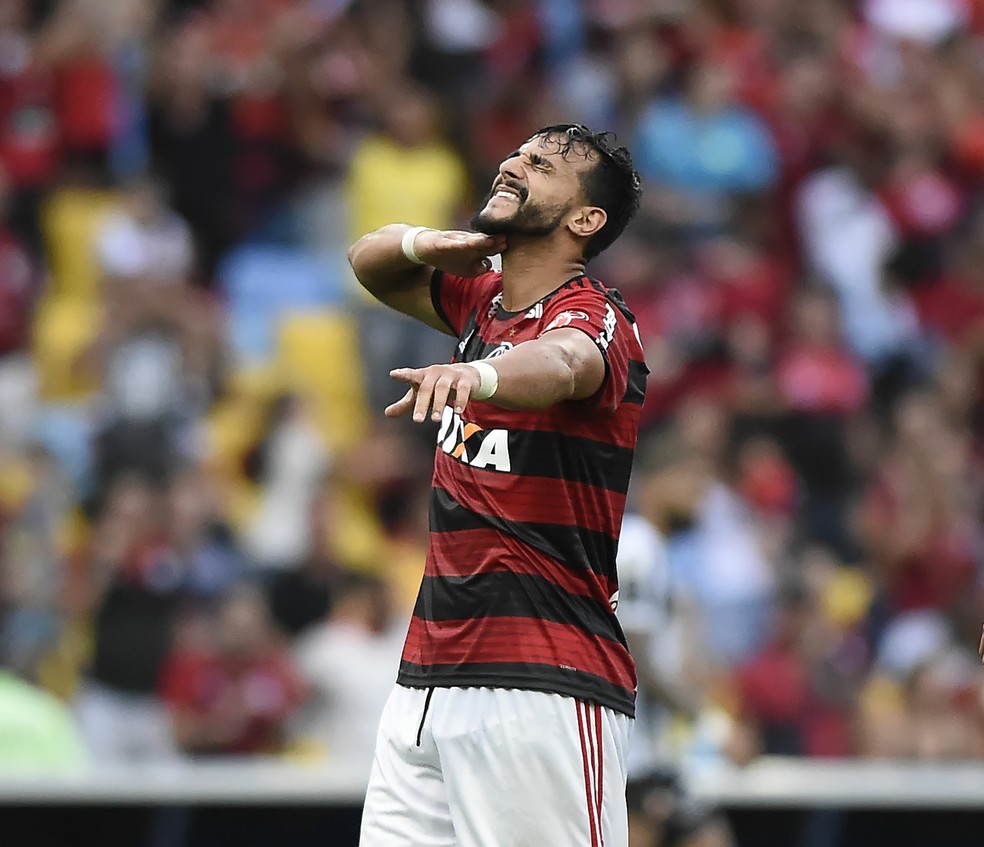 Henrique Dourado no Flamengo � Foto: Andr� Dur�o