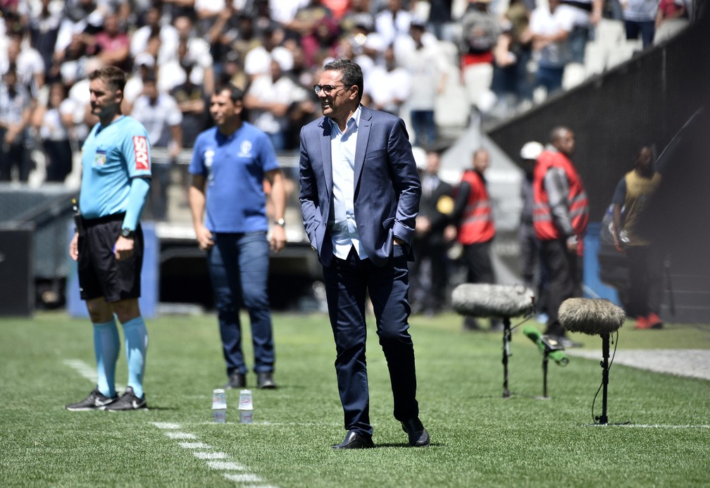 No retorno do Paulistão, Luxemburgo tentará feito inédito contra o Corinthians; veja qual