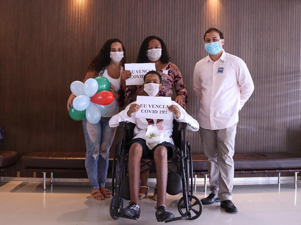 Bruno deixou a unidade hospitalar sem sequelas, depois de ficar 33 dias internado em coma — Foto: Divulgação