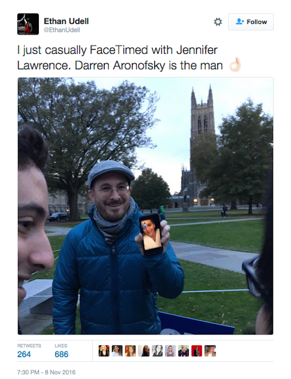 Uma estudante fala da proposta de Darren Aronofsky e Jennifer Lawrence no Twitter (Foto: Twitter)