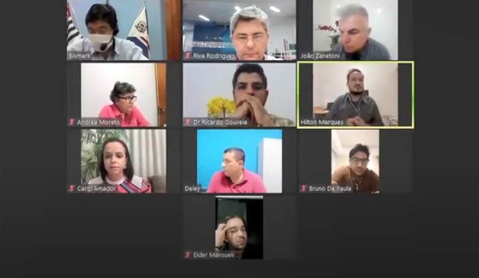 Vereadores denunciaram possível perda de vacinas contra a Covid-19 durante sessão da câmara em Jales (SP) — Foto: Reprodução/YouTube