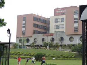 Hospital Santa Marcelina em Itaquaquecetuba (Foto: Gabriela Stuart/G1)