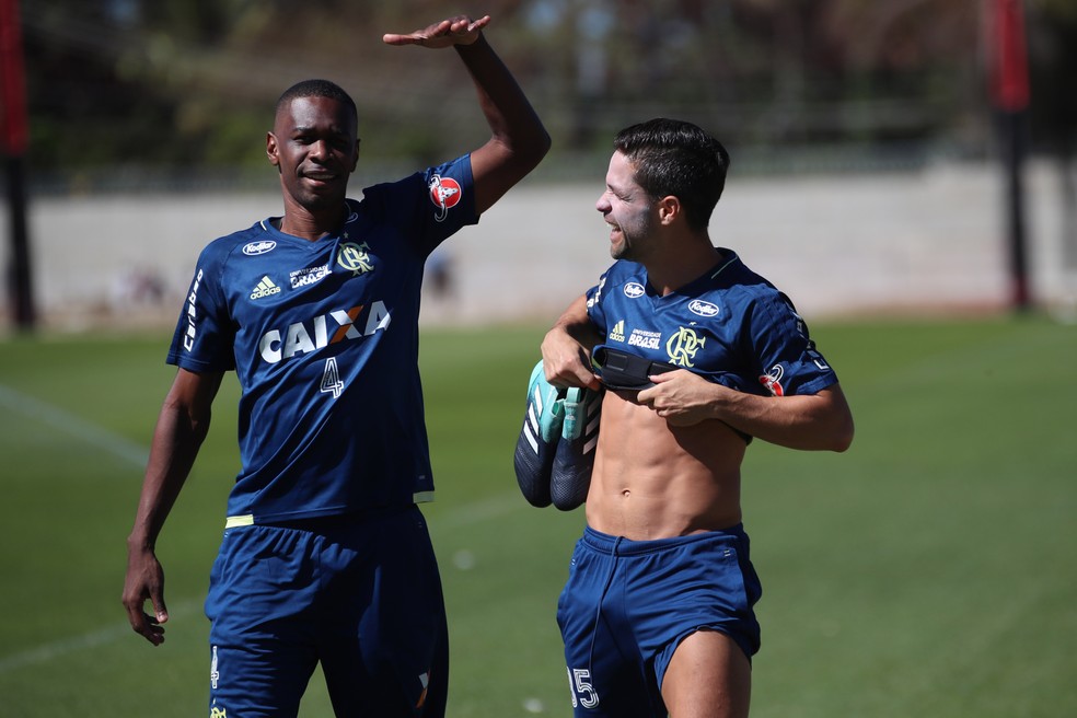 Diego e Juan, os maiores artilheiros do elenco atual do Flamengo (Foto: Gilvan de Souza / Flamengo)