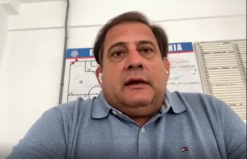 Guto Ferreira explica afastamento de atletas no Bahia: Não tenho tempo de recuperar jogadores