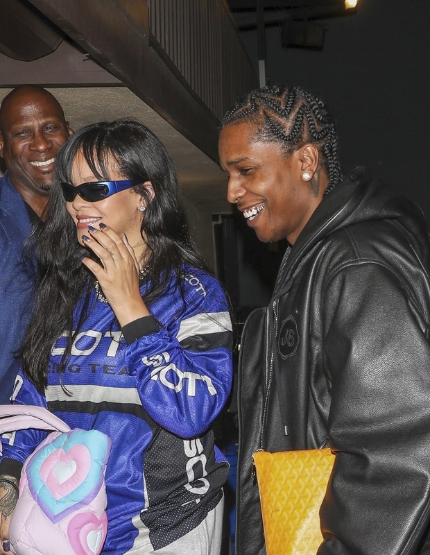 Rihanna e A$AP Rocky em estúdio (Foto: Backgrid/The Grosby Group)