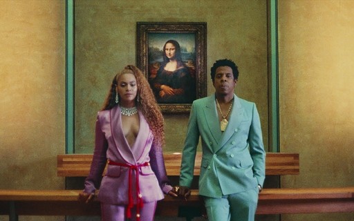 Resultado de imagem para O clipe de BeyoncÃ© e Jay-Z gravado no Museu do Louvre Ã© uma crÃ­tica crÃ­tica Ã  violÃªncia social e Ã  representatividade feminina e racial