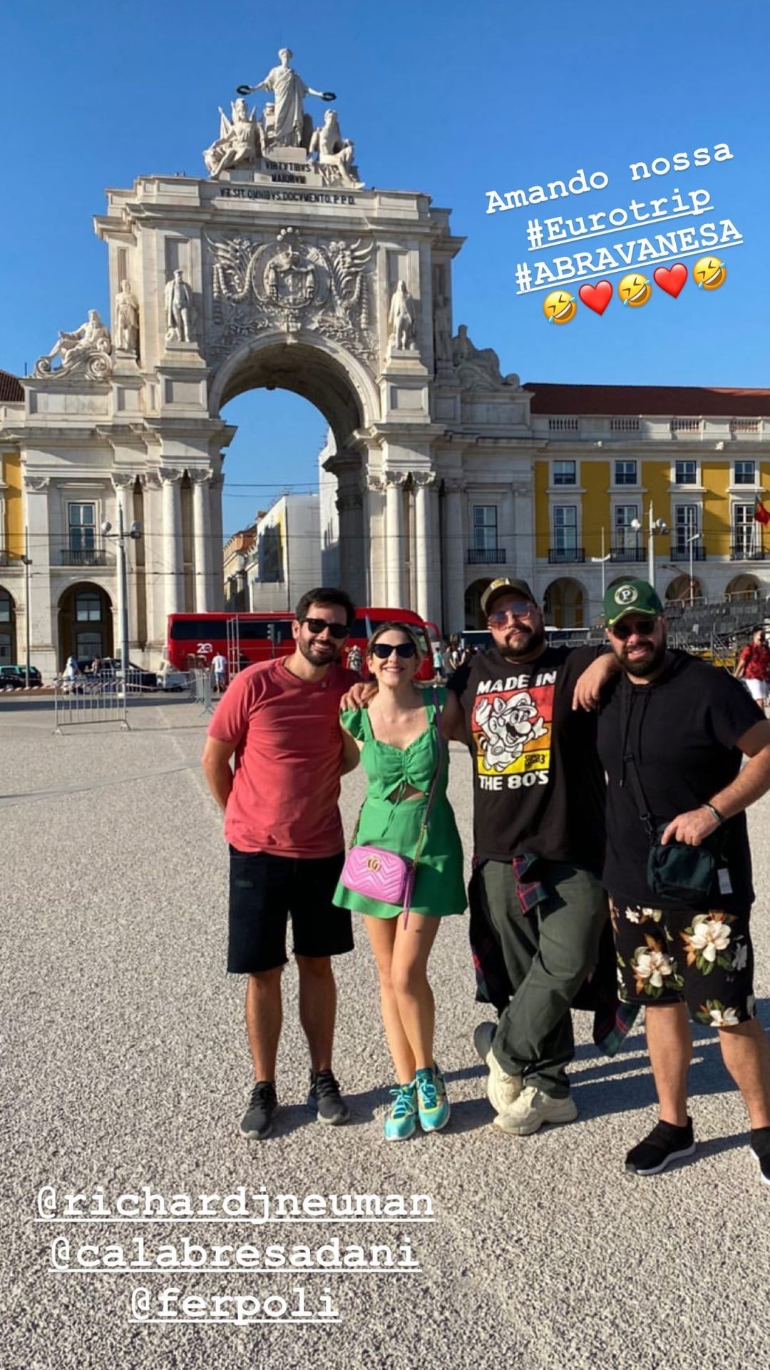 Artistas se encontram em Portugal (Foto: Reprodução / Instagram)