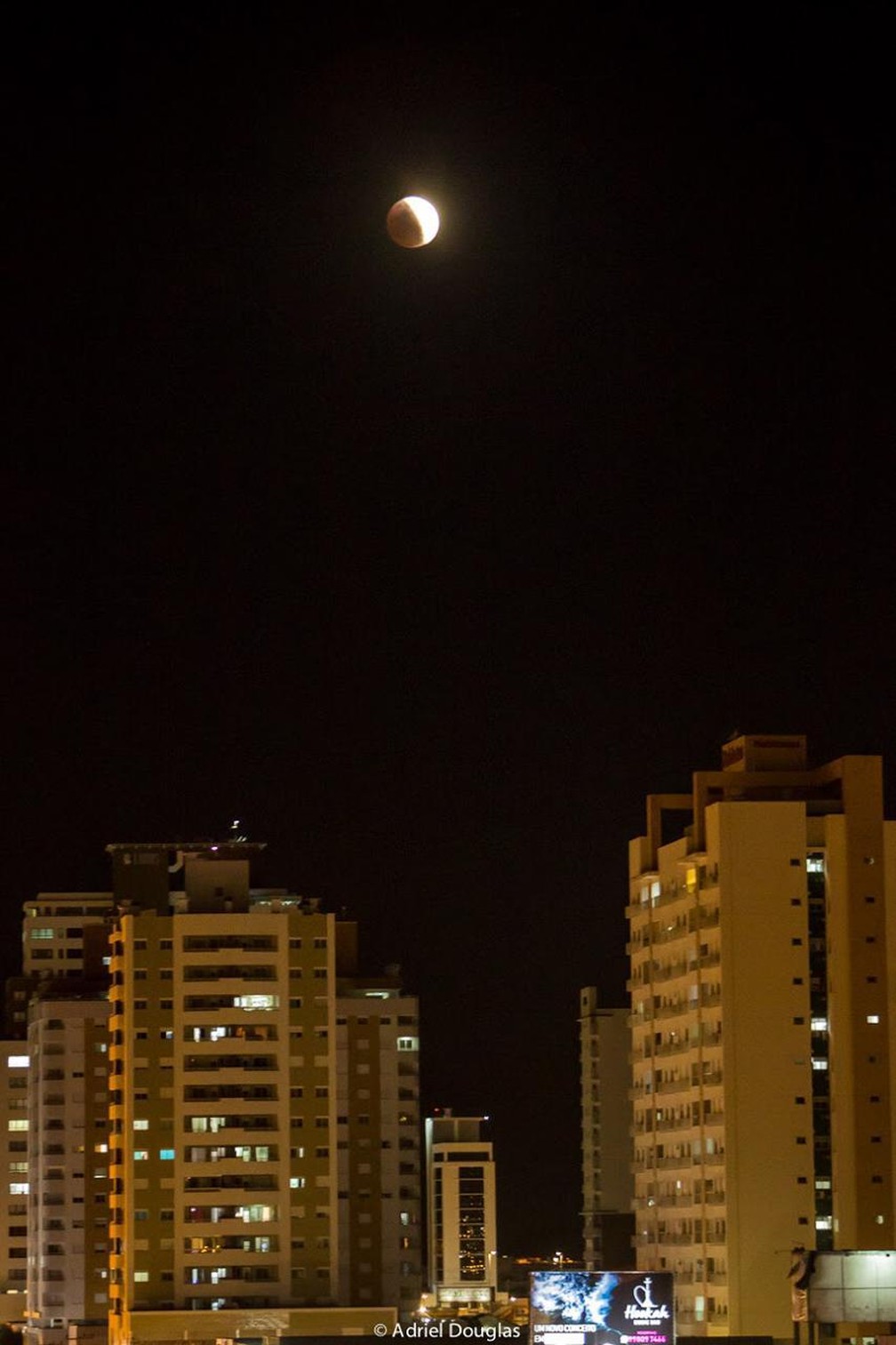 Eclipse é visto de Palhoça, na Grande Florianópolis. — Foto: Adriel Douglas/Arquivo pessoal