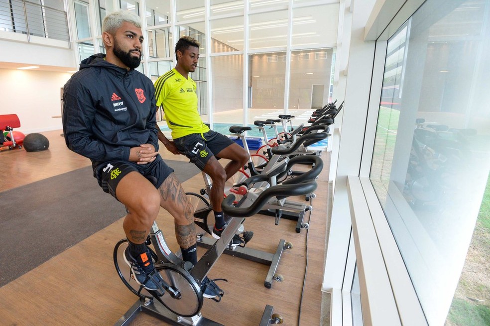Suspenso e lesionado, Gabigol ganha "folga" após 14 jogos seguidos — Foto: Alexandre Vidal / Flamengo