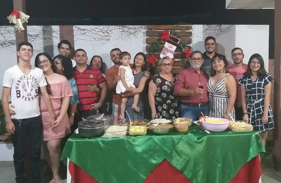 Em dezembro de 2020, casal de aposentados celebrou 48 anos de união  — Foto: Arquivo da família