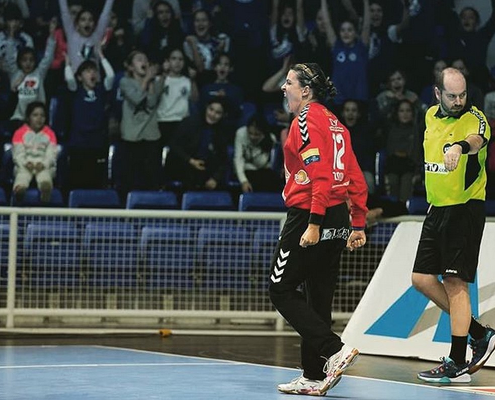 Como Assim De Costas Goleira Brasileira Faz Defesa Impossivel Em Jogo Da Champions League Handebol Ge