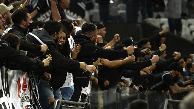 Corinthians 1 x 0 Chapecoense - Torcida comemora a vitória