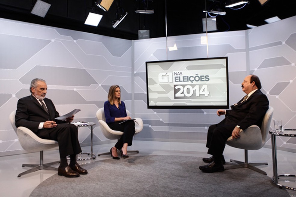 O candidato à Presidência Levy Fidelix é entrevistado no estúdio do G1 em 2014 — Foto: Caio Kenji / G1