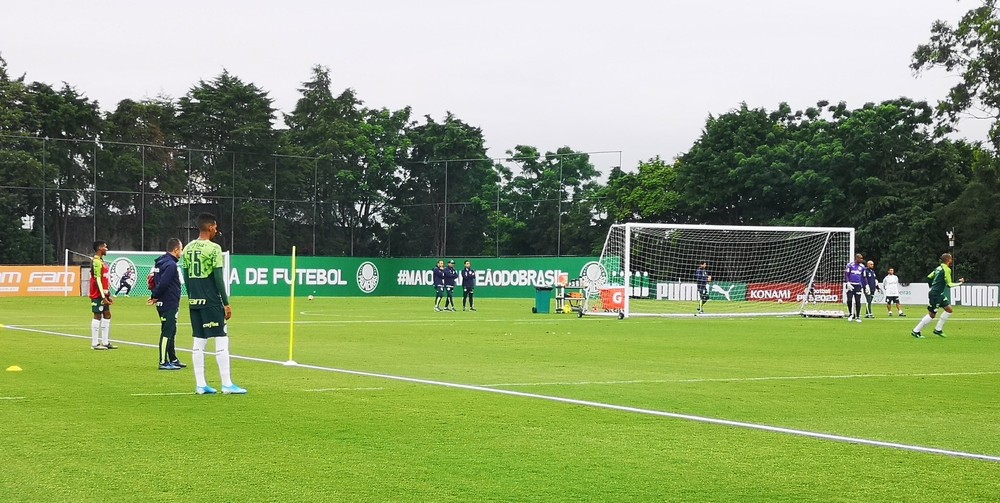 Com reforços em campo, Palmeiras se reapresenta e reservas treinam na Academia