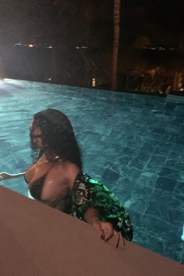 Rihanna em foto no Instagram (Foto: reprodução/instagram)