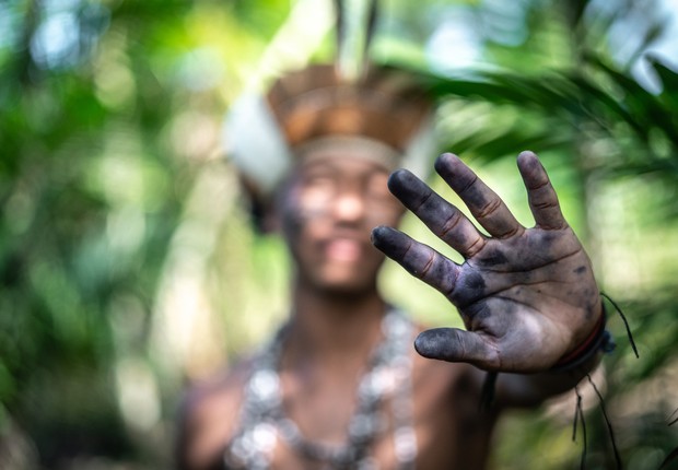 jovem indígena (Foto: Getty Images )